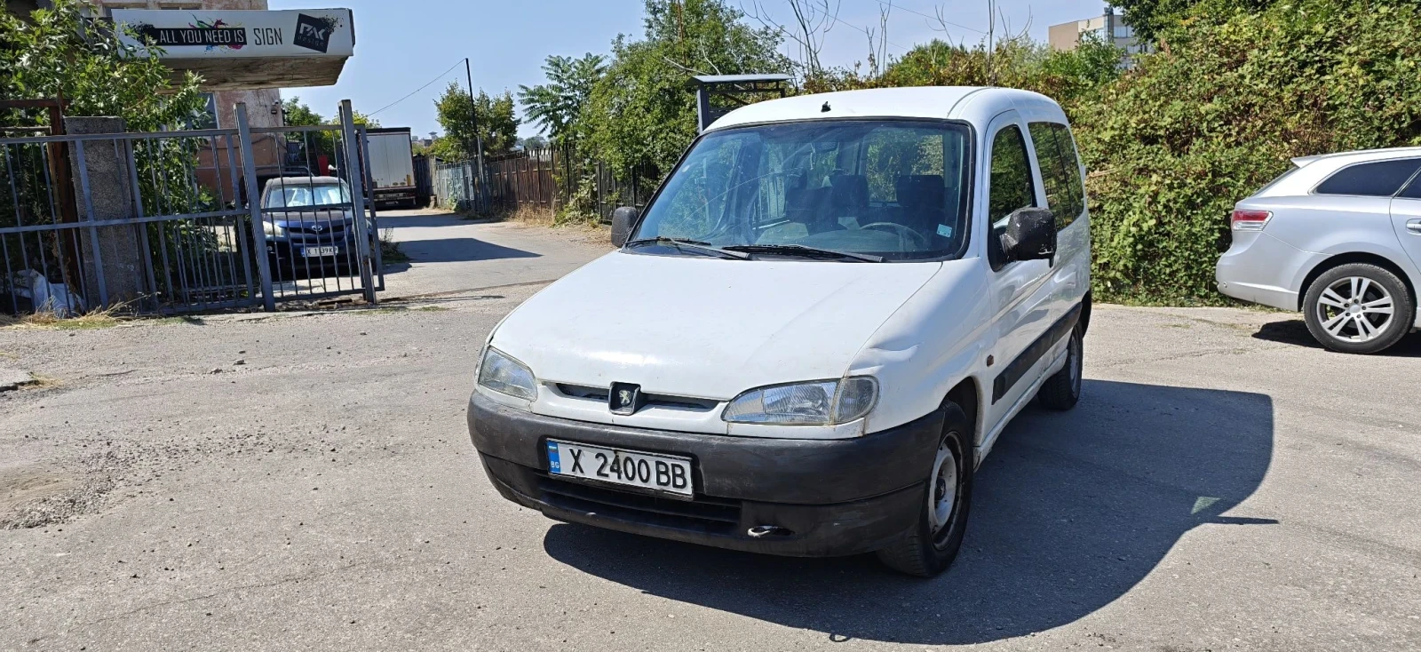 Peugeot Partner 5 местна, снимка 2 - Автомобили и джипове - 55899272