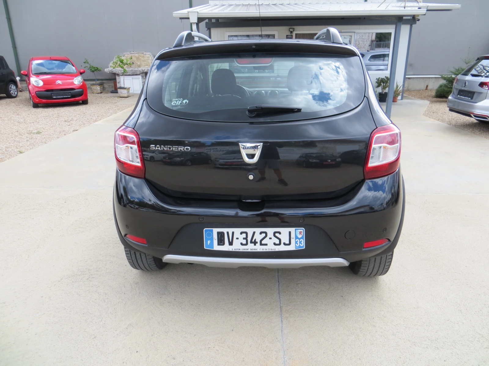 Dacia Sandero 0.9I-90kc.-навигация, снимка 5 - Автомобили и джипове - 56099307