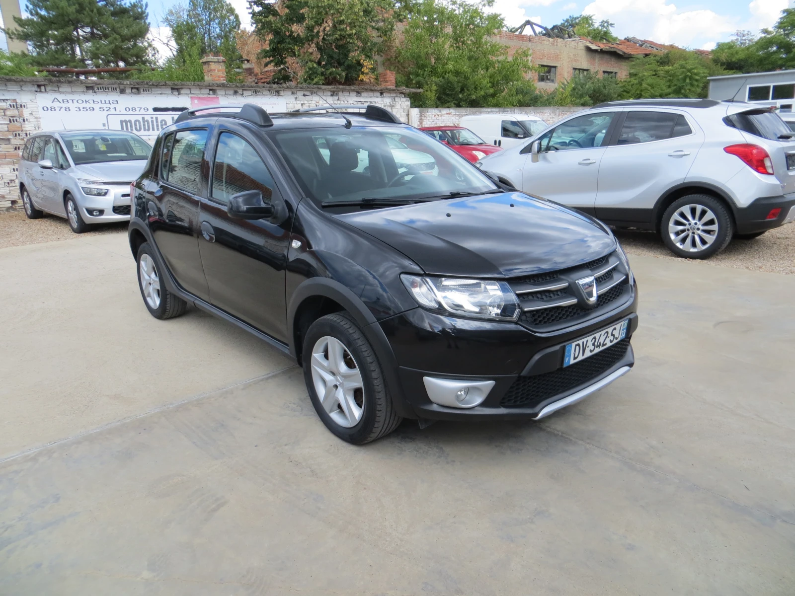 Dacia Sandero 0.9I-90kc.-навигация, снимка 2 - Автомобили и джипове - 56099307