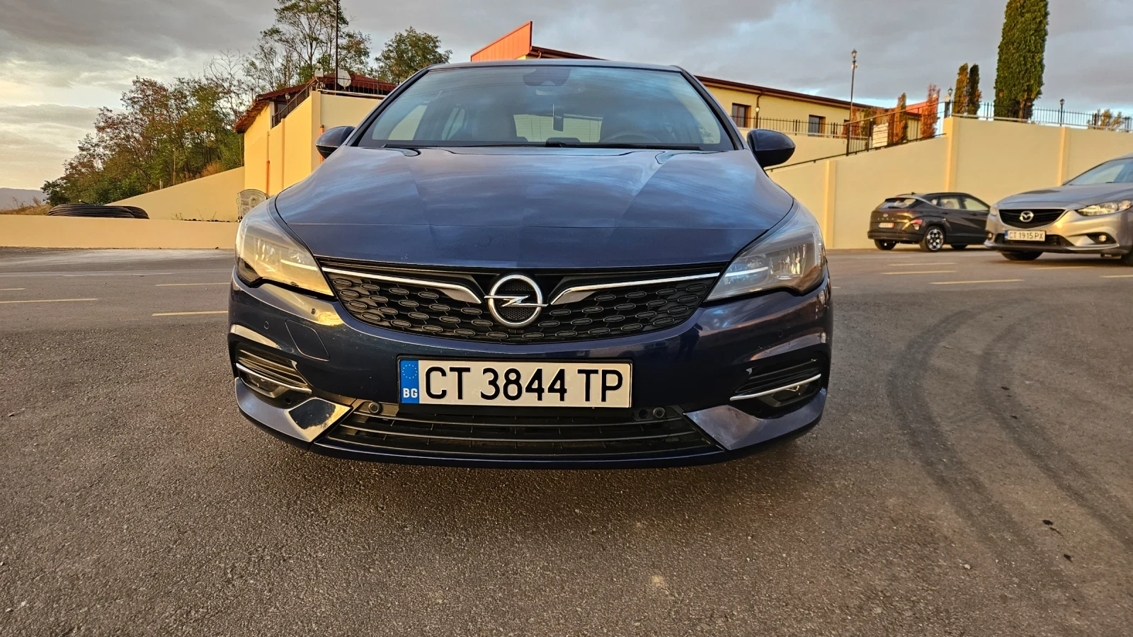 Opel Astra 1.5TDCI, снимка 12 - Автомобили и джипове - 56306354