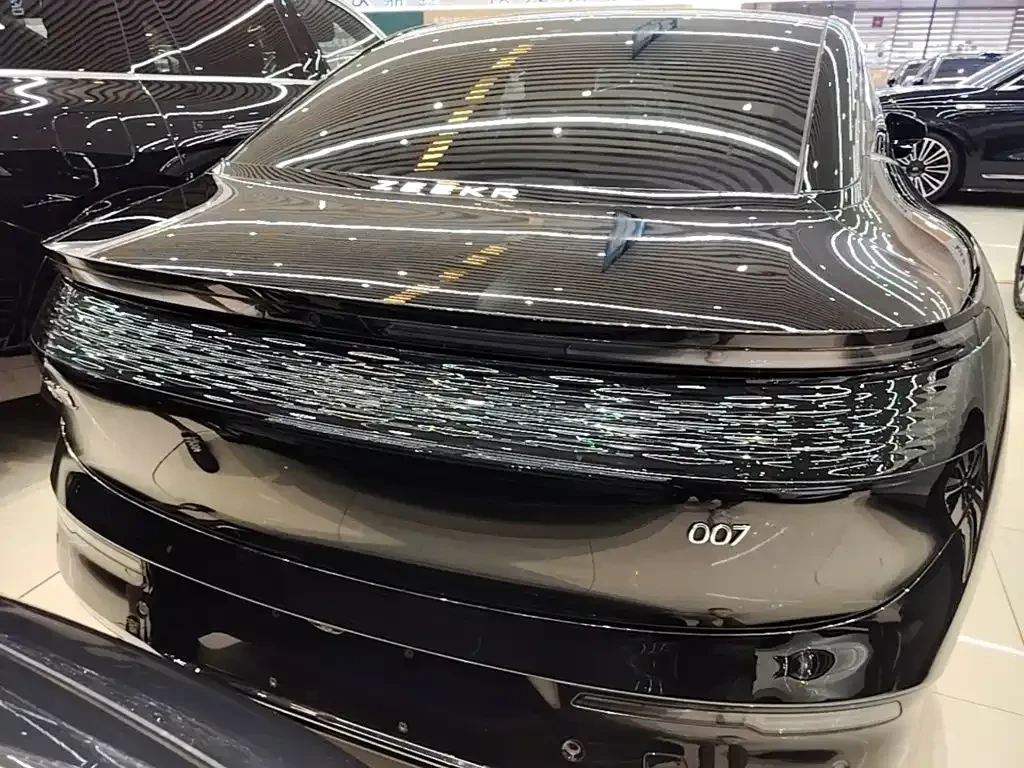 Zeekr 7 GT AWD 75 kWh, снимка 5 - Автомобили и джипове - 56707402