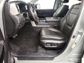 Toyota Tundra LIMITED CREW CAB SHORT BED * CARFAX * Без инцидент, снимка 9