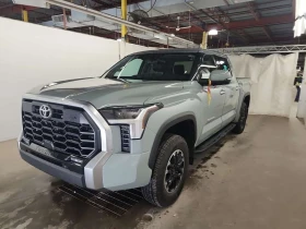 Toyota Tundra LIMITED CREW CAB SHORT BED * CARFAX * Без инцидент, снимка 2