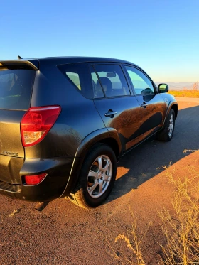 Toyota Rav4 2.2, снимка 8
