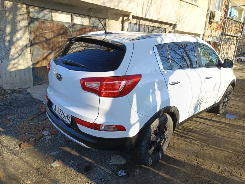 Kia Sportage, снимка 4 - Автомобили и джипове - 48509851