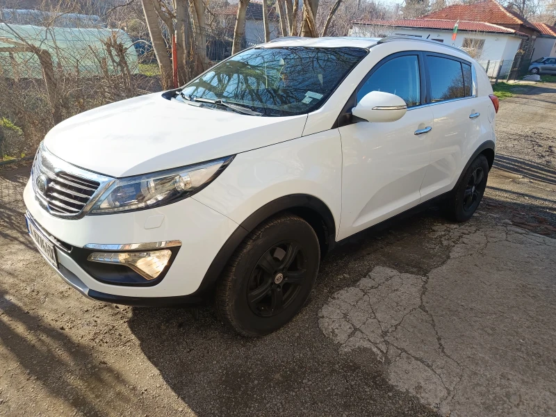 Kia Sportage, снимка 2 - Автомобили и джипове - 48509851