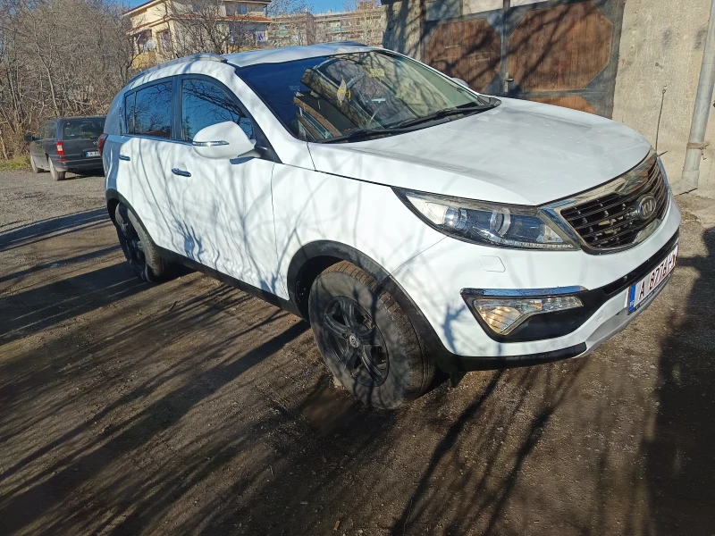 Kia Sportage, снимка 3 - Автомобили и джипове - 48509851