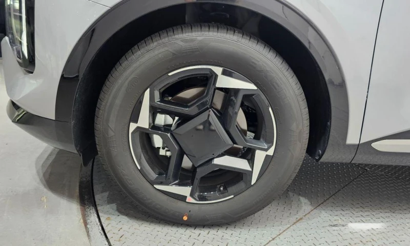 Kia Sportage Gasoline 1.6 Turbo 2WD Signature, снимка 5 - Автомобили и джипове - 51992627