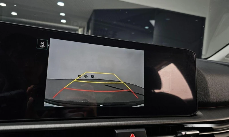 Kia Sportage Gasoline 1.6 Turbo 2WD Signature, снимка 15 - Автомобили и джипове - 51992627