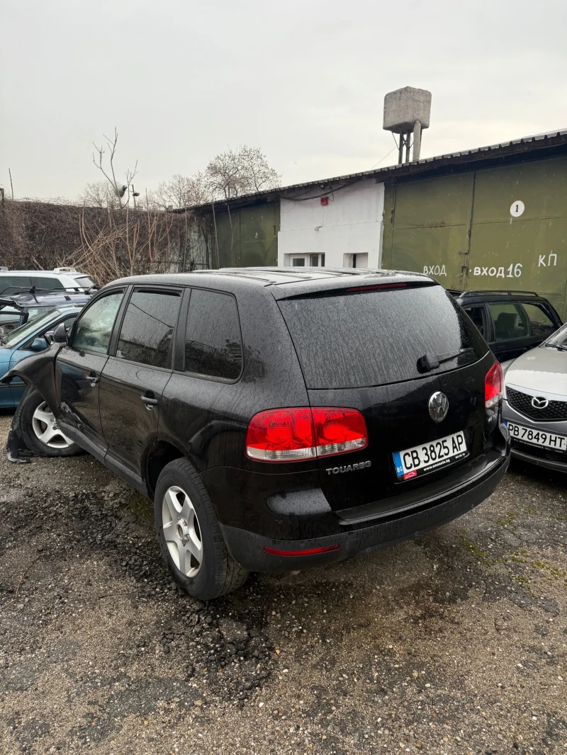 VW Touareg 3.0 TDI, снимка 2 - Автомобили и джипове - 52312345