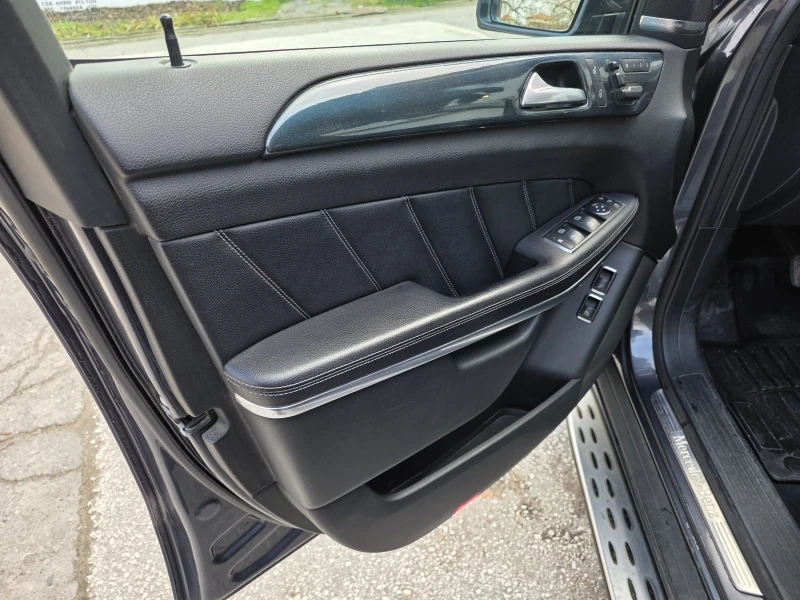 Mercedes-Benz GL 450 AMG / Soft Close / Airmatic / Harman Kardon, снимка 10 - Автомобили и джипове - 53087140
