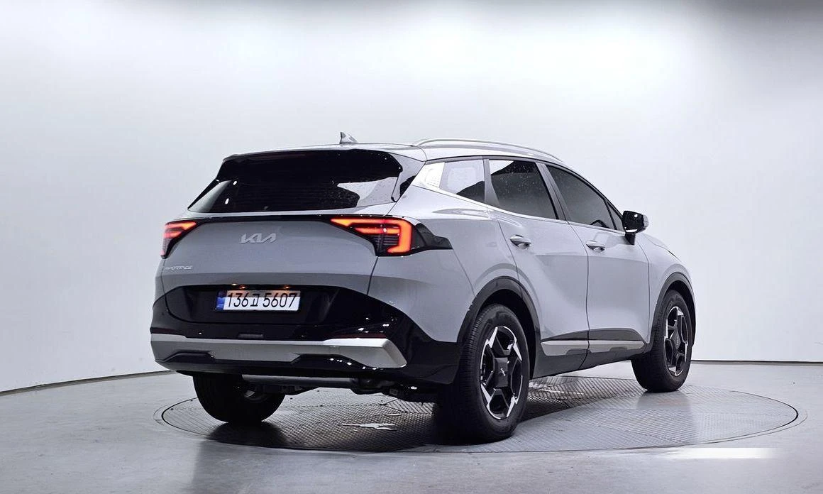 Kia Sportage Gasoline 1.6 Turbo 2WD Signature - изображение 2