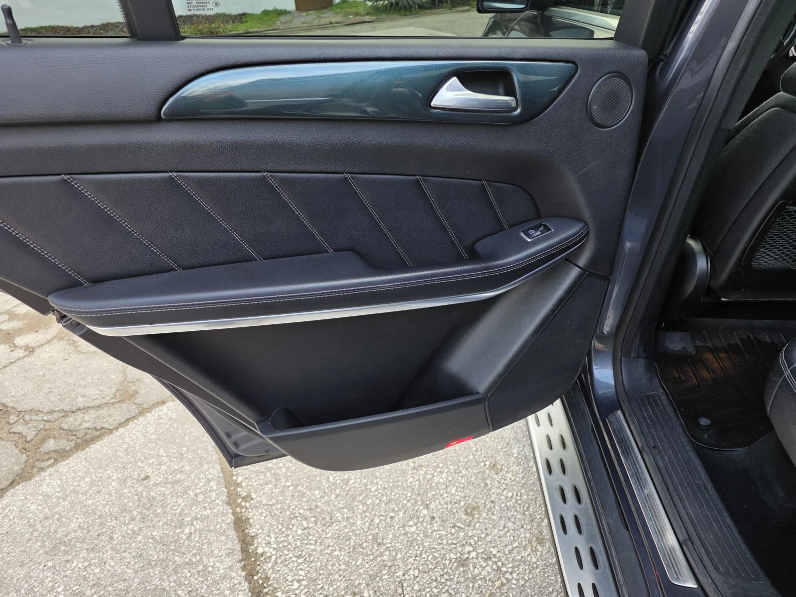 Mercedes-Benz GL 450 AMG / Soft Close / Airmatic / Harman Kardon - изображение 8