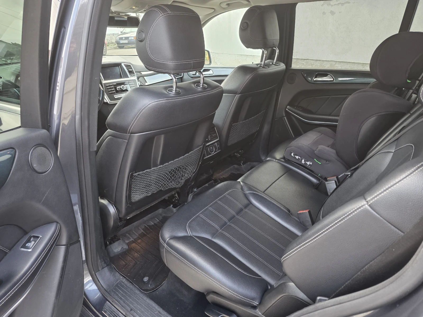 Mercedes-Benz GL 450 AMG / Soft Close / Airmatic / Harman Kardon - изображение 9