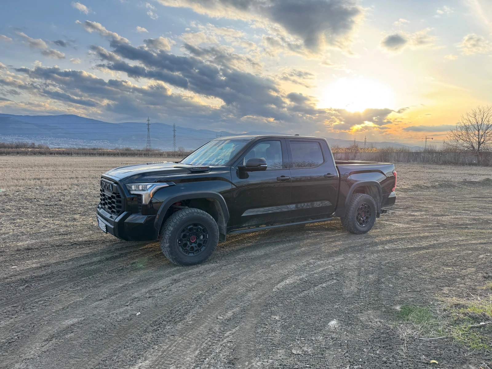 Toyota Tundra TRD Pro I - Force Max 3.5L Hybrid  - изображение 4