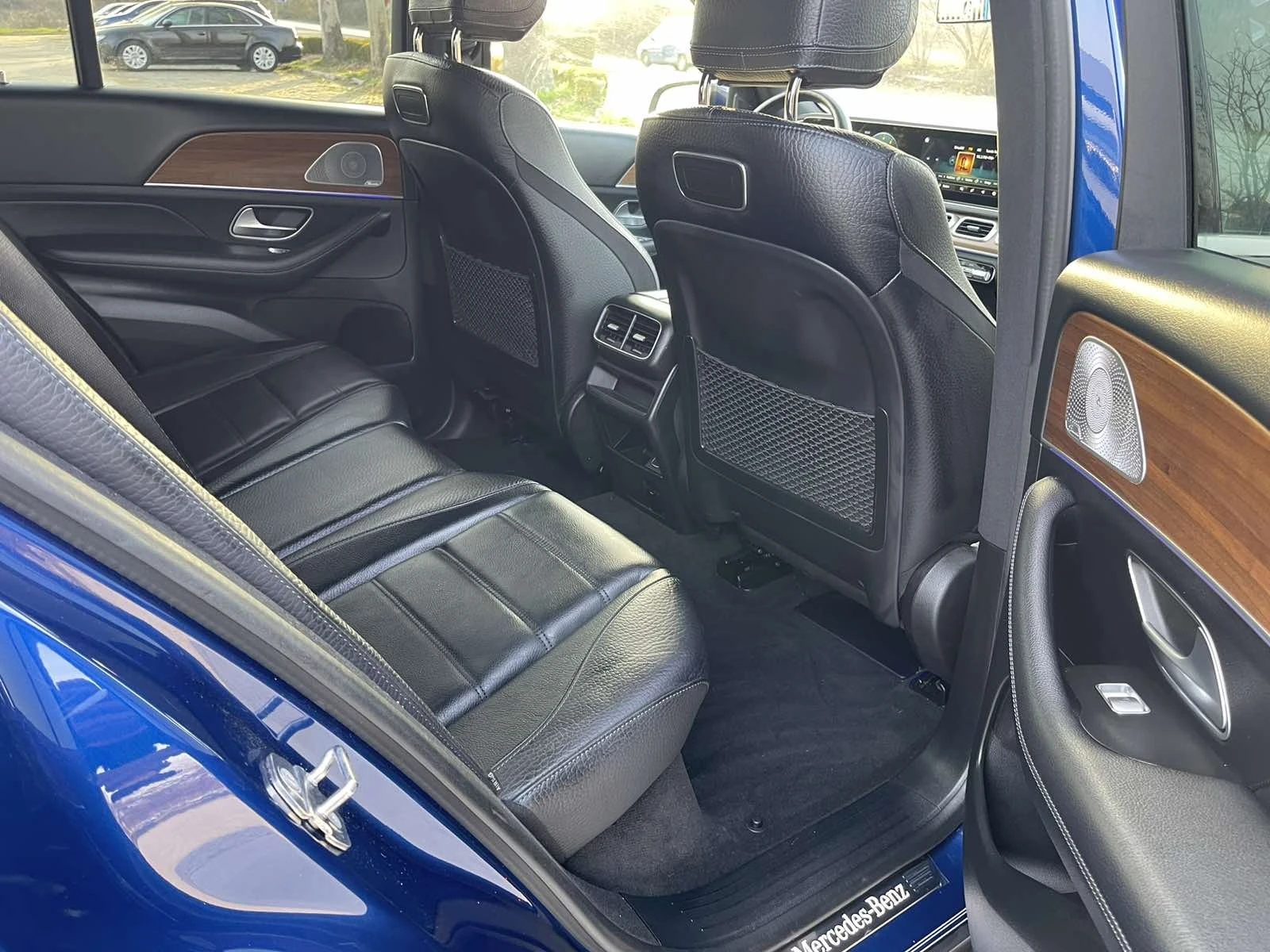 Mercedes-Benz GLE 350 * FULL AMG PACK FACELIFT FULL LED KEYLESS DISTRONI, снимка 12 - Автомобили и джипове - 53778436