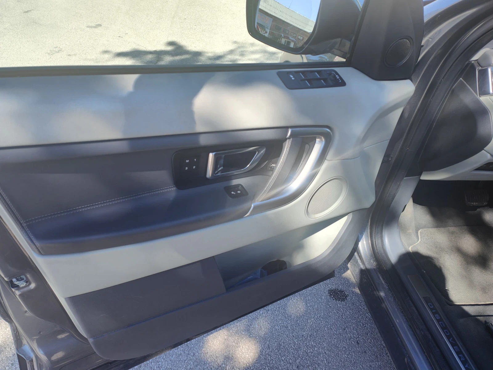 Land Rover Discovery Sport 2.0HSE SI4, снимка 11 - Автомобили и джипове - 53793519