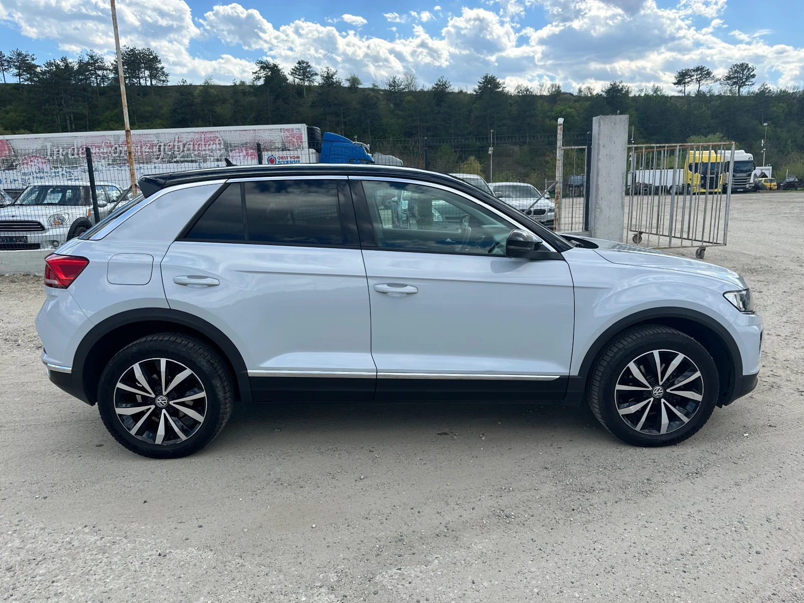 VW T-Roc 1.6TDi 116ps DIGITAL, снимка 8 - Автомобили и джипове - 54125837