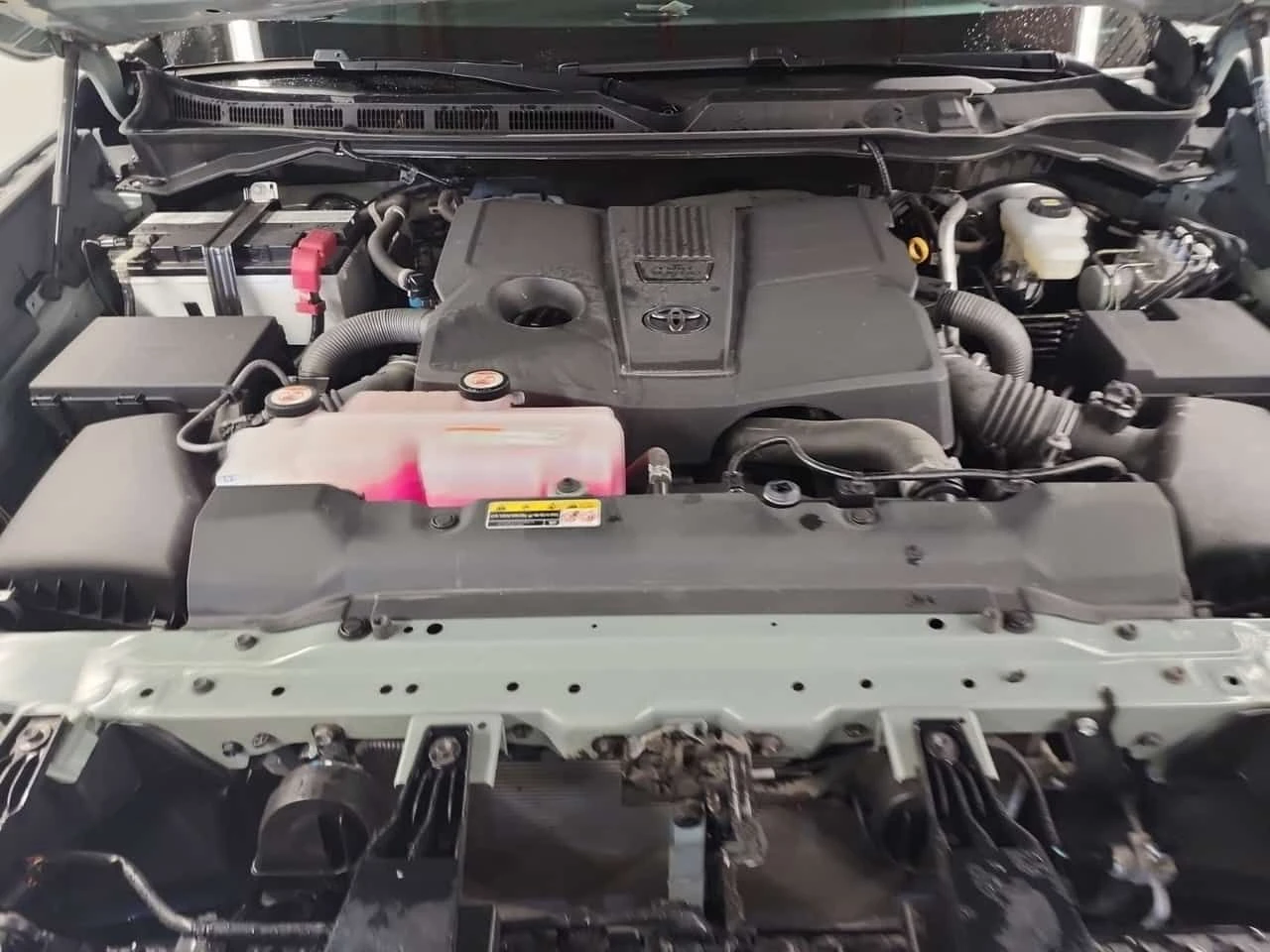 Toyota Tundra LIMITED CREW CAB SHORT BED * CARFAX * Без инцидент, снимка 16 - Автомобили и джипове - 54424754