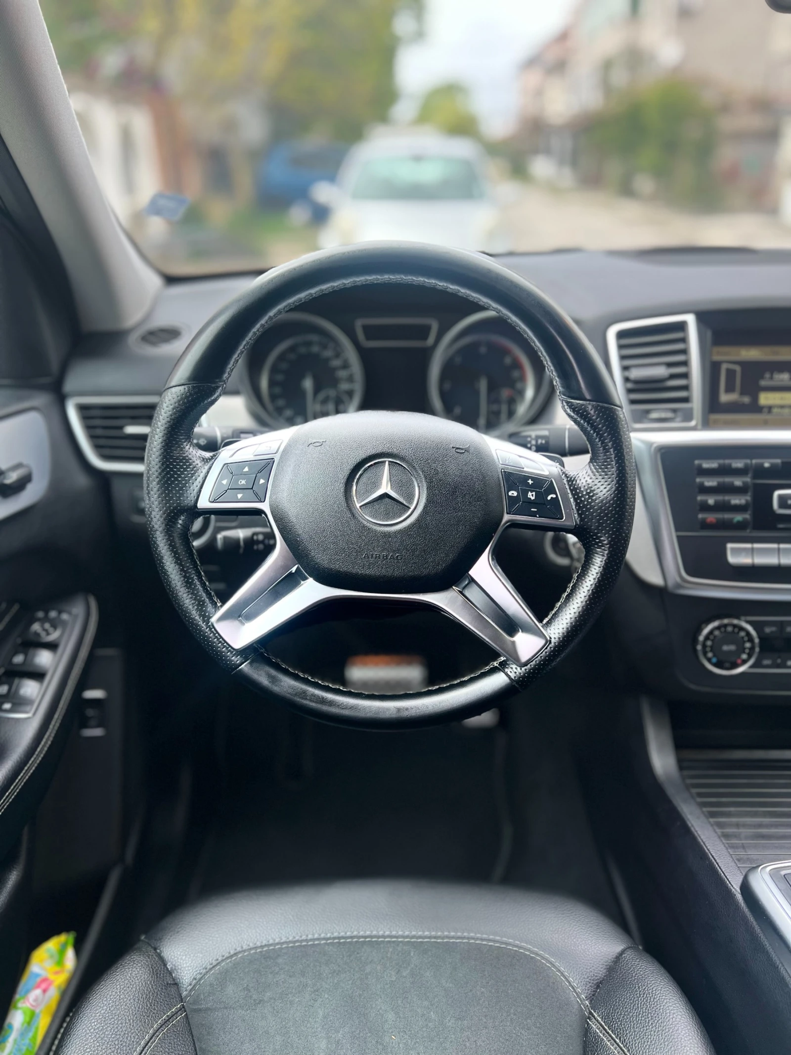 Mercedes-Benz ML 350 BLUETEC, снимка 6 - Автомобили и джипове - 54470555