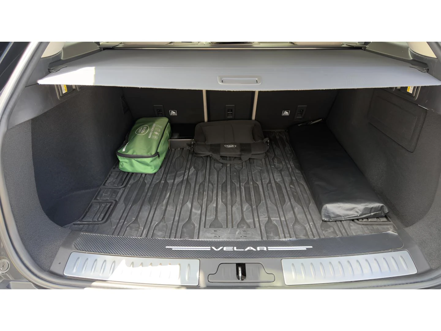 Land Rover Range Rover Velar 3.0, снимка 12 - Автомобили и джипове - 54795651