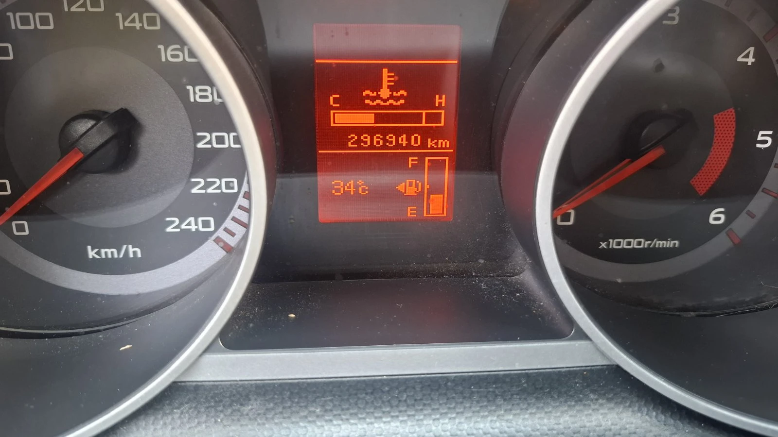 Peugeot 4007 2.2 HDI, снимка 13 - Автомобили и джипове - 55093237