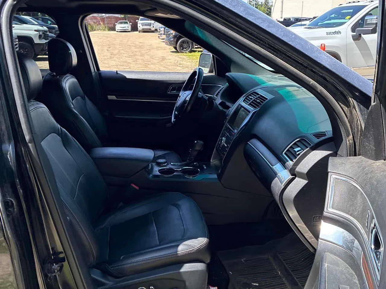 Ford Explorer * Limited * АВТОКРЕДИТ БЕЗ ПЪРВОНАЧАЛНА ВНОСКА* , снимка 13 - Автомобили и джипове - 55182948