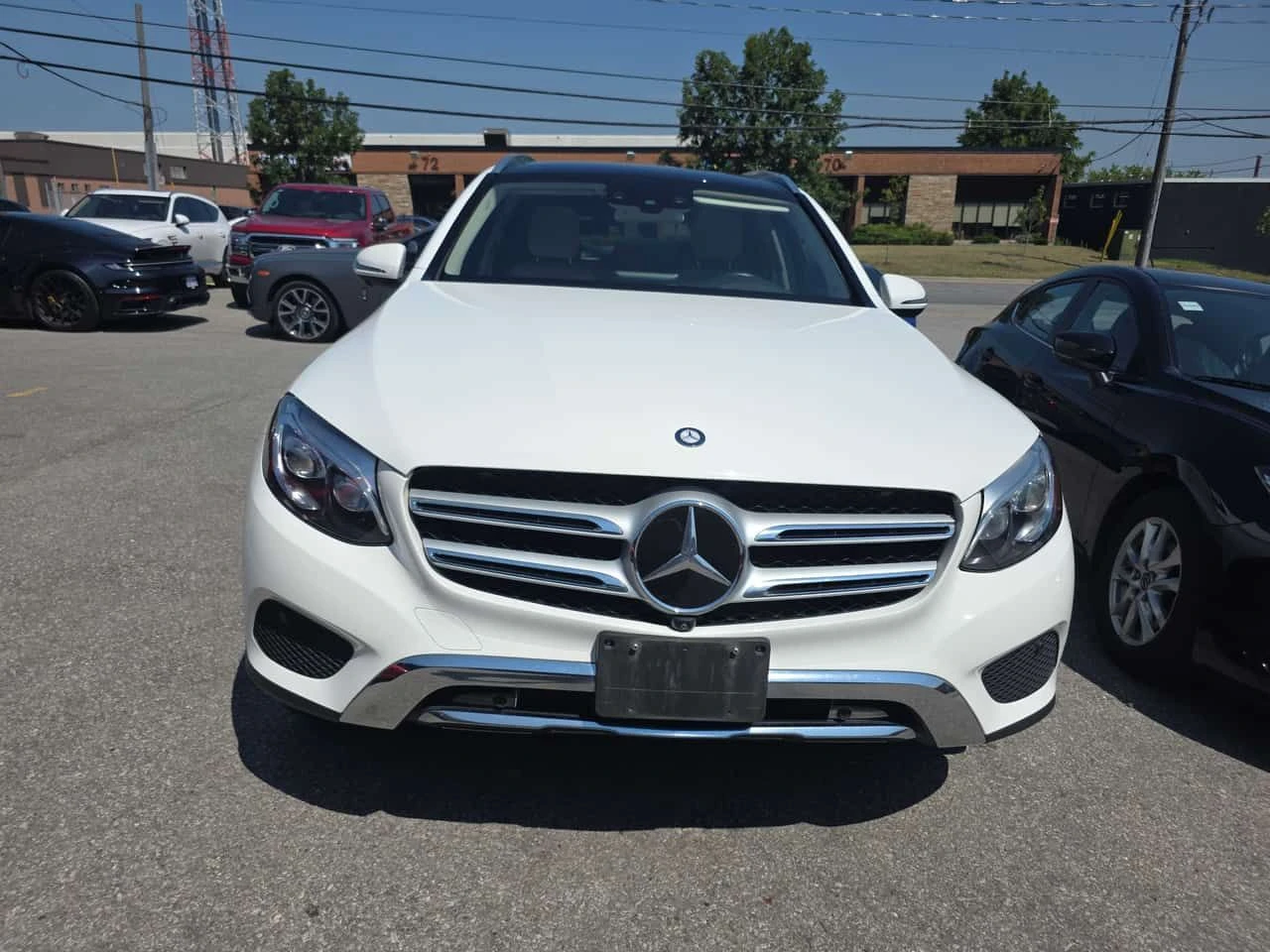 Mercedes-Benz GLC 300 /DISTRONIC/360/CARFAX/АВТОКРЕДИТ , снимка 6 - Автомобили и джипове - 55500500