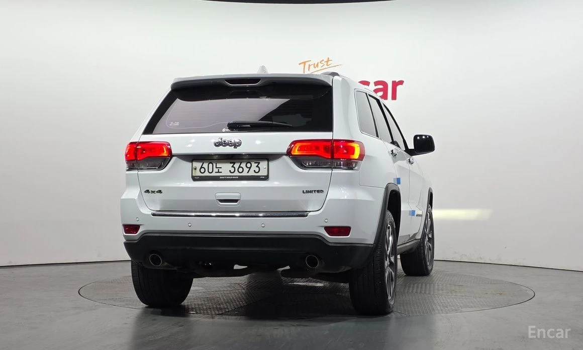 Jeep Cherokee, снимка 4 - Автомобили и джипове - 56496395