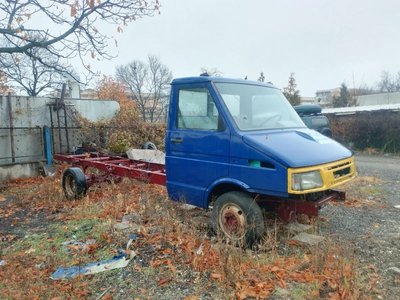 Iveco 3512 49-12 Регистрирано, снимка 1 - Бусове и автобуси - 48188629