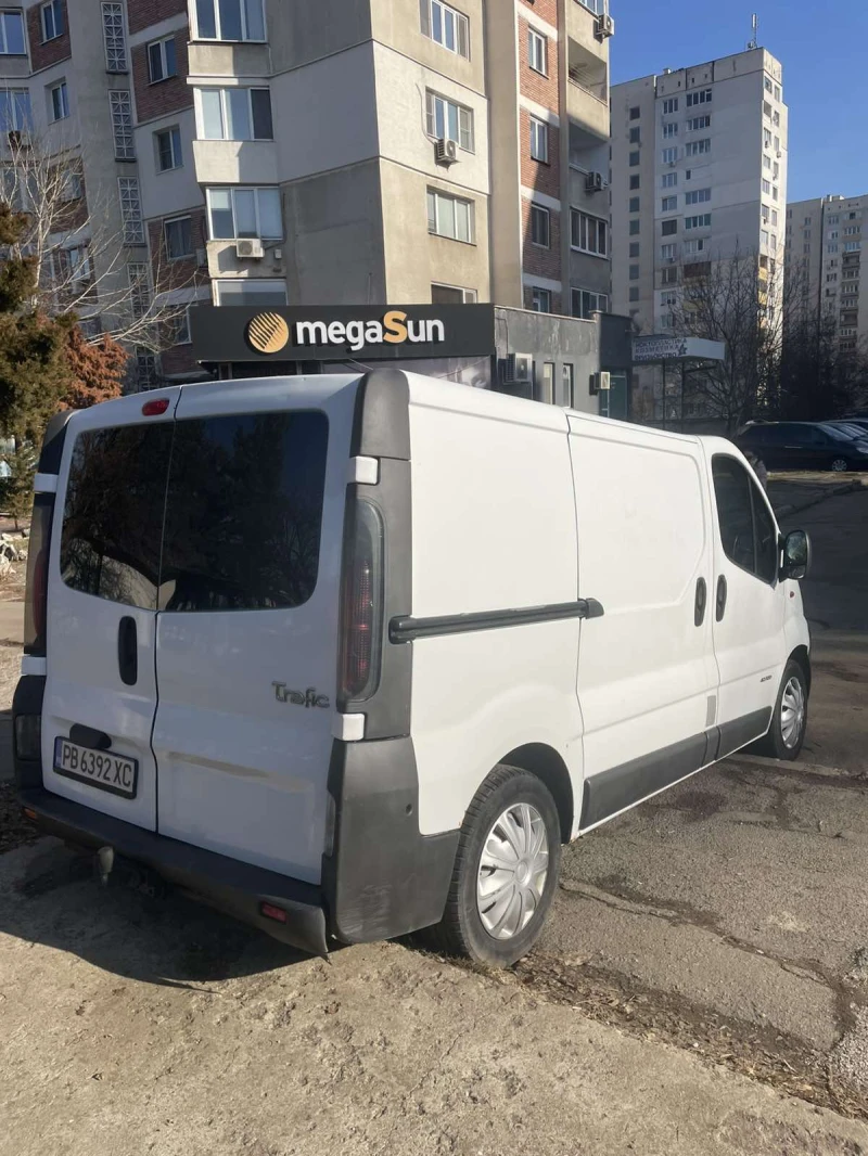 Renault Trafic, снимка 5 - Бусове и автобуси - 48977986