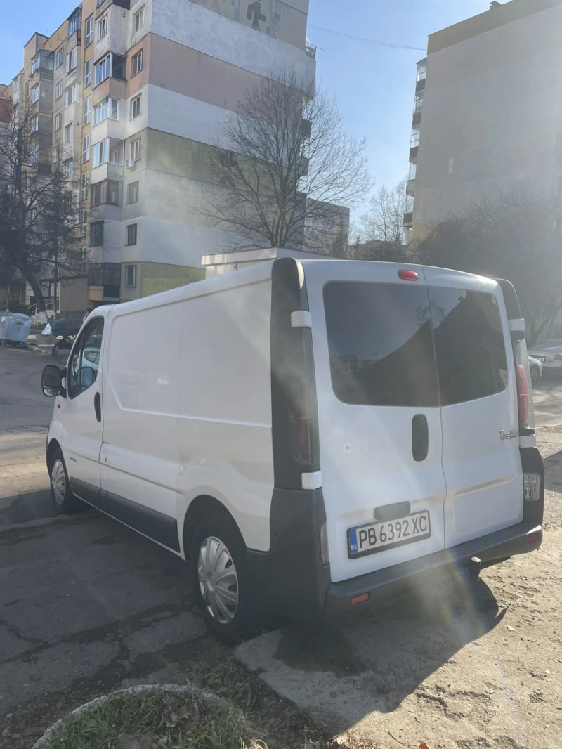 Renault Trafic, снимка 4 - Бусове и автобуси - 48977986