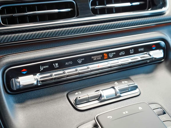 Mercedes-Benz V 250 d Long 4Matic = AMG Line = Night Package Гаранция - изображение 9