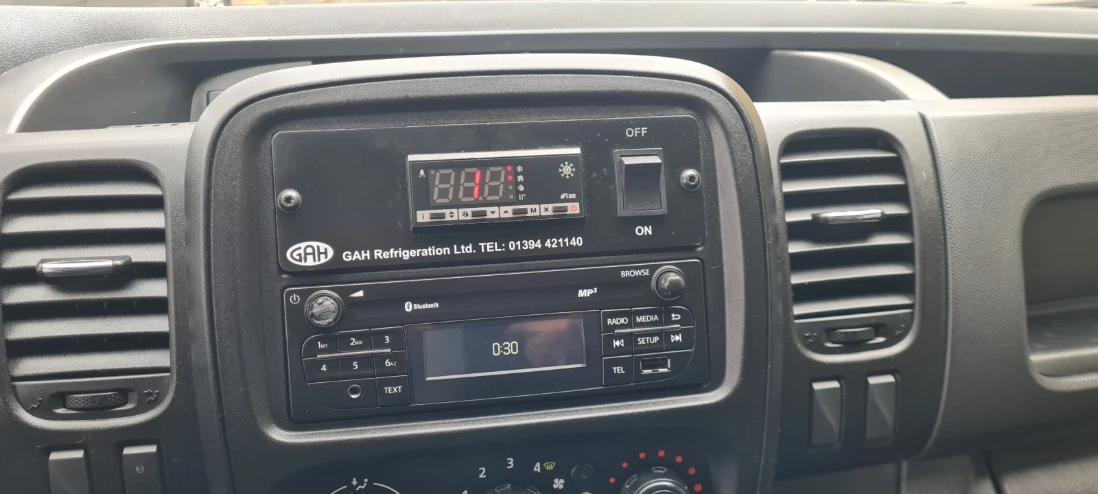 Renault Trafic 1.6 DCI ХЛАДИЛЕН , снимка 6 - Бусове и автобуси - 54133360