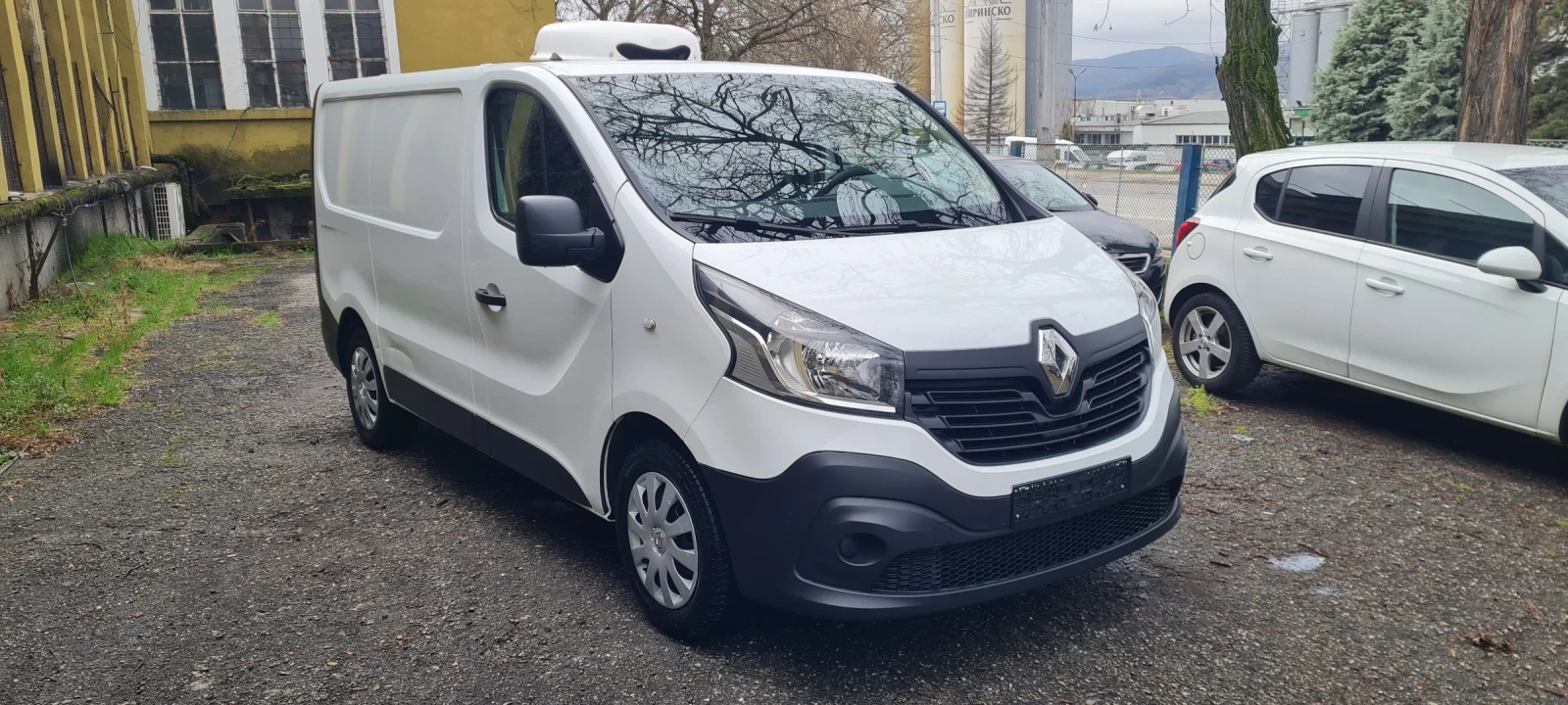 Renault Trafic 1.6 DCI ХЛАДИЛЕН  | Auto.bg — изображение 1