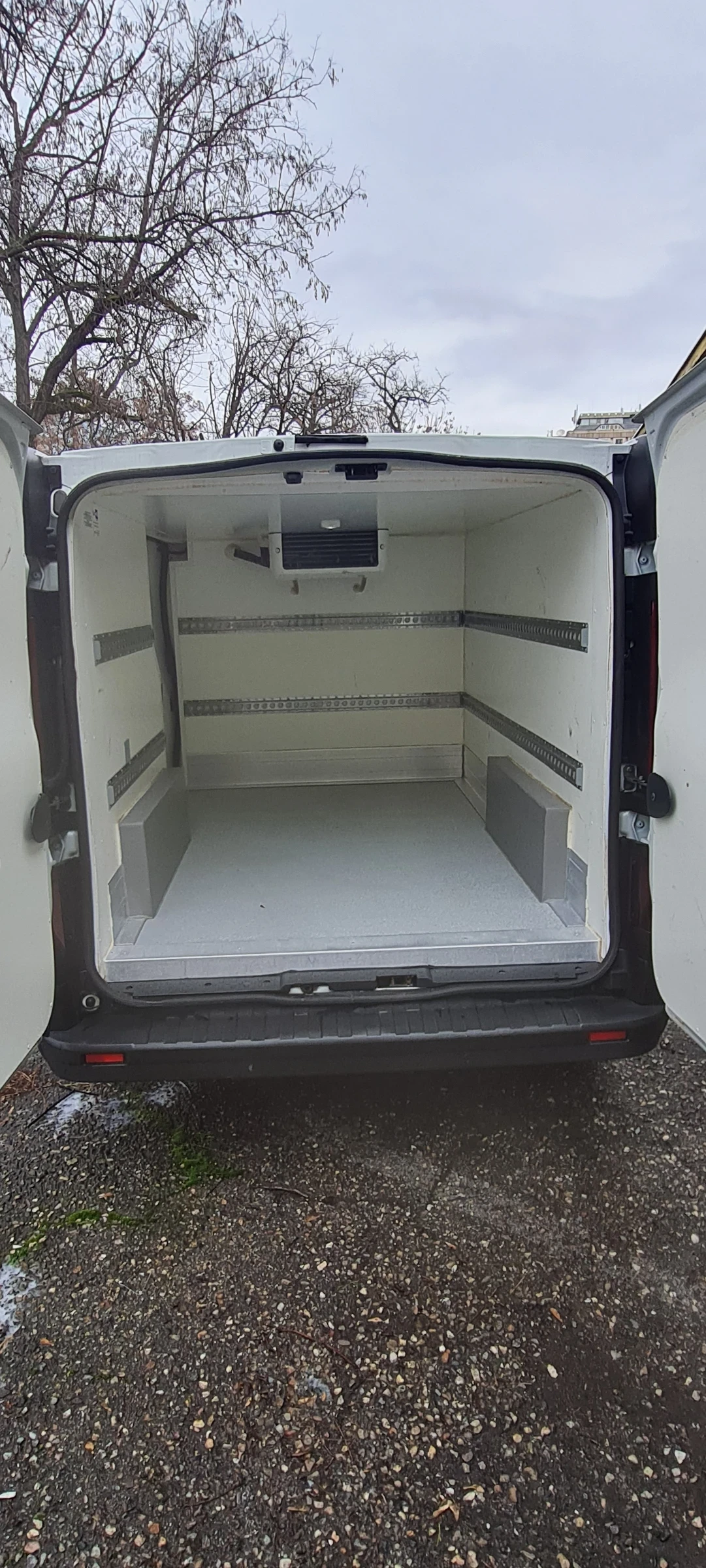 Renault Trafic 1.6 DCI ХЛАДИЛЕН , снимка 10 - Бусове и автобуси - 54133360