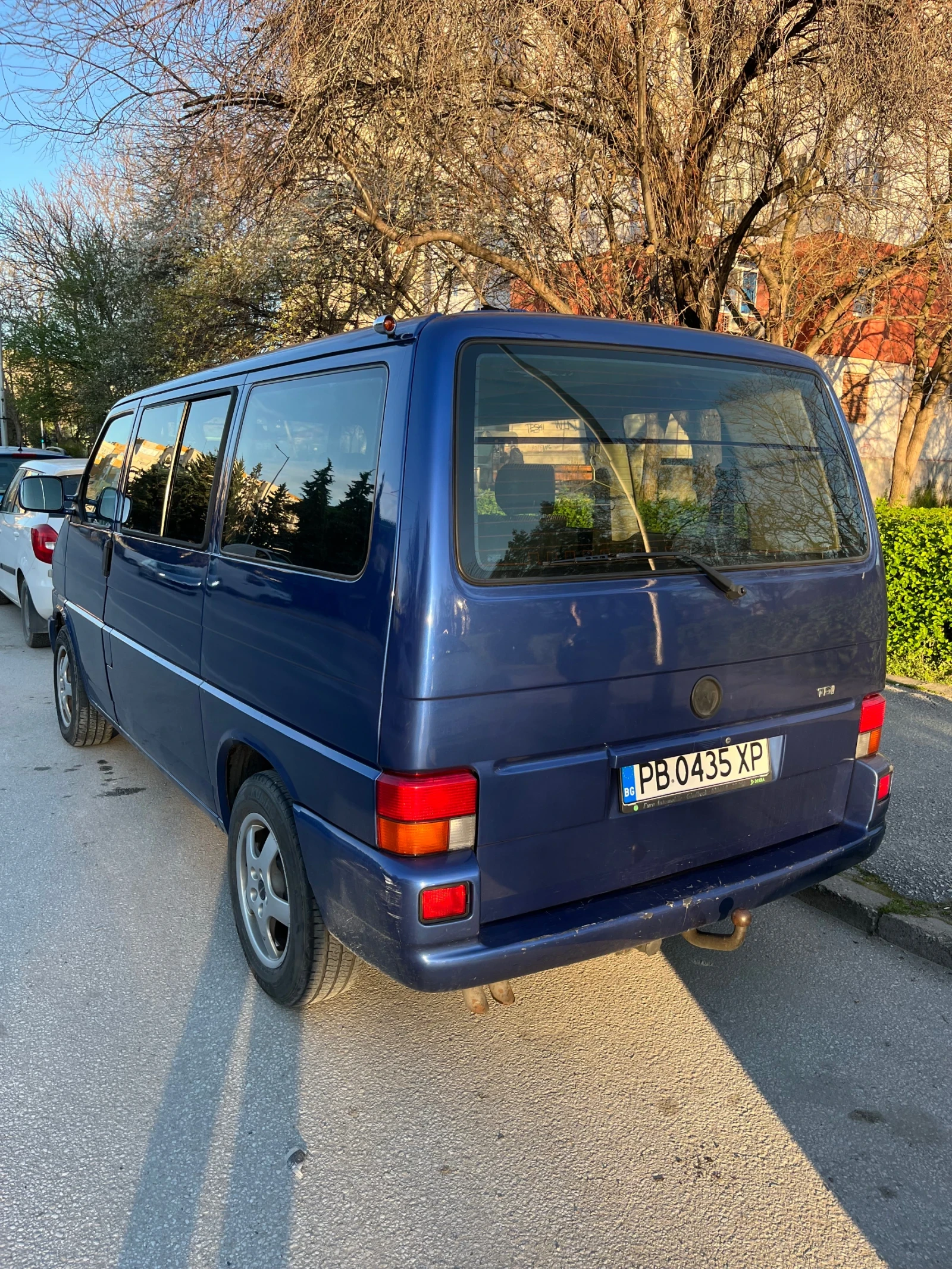 VW Caravelle, снимка 5 - Бусове и автобуси - 56350519