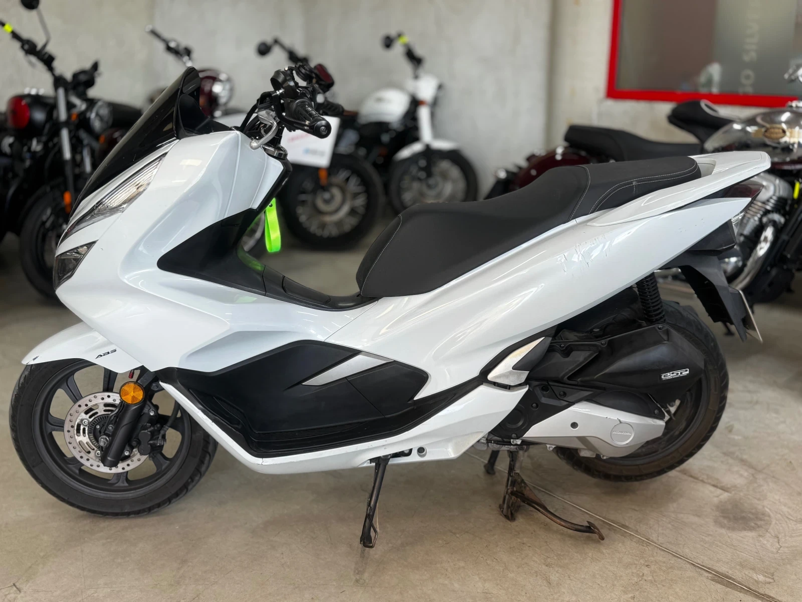 Honda Pcx 125 ABS LED, снимка 4 - Мотоциклети и мототехника - 55948667
