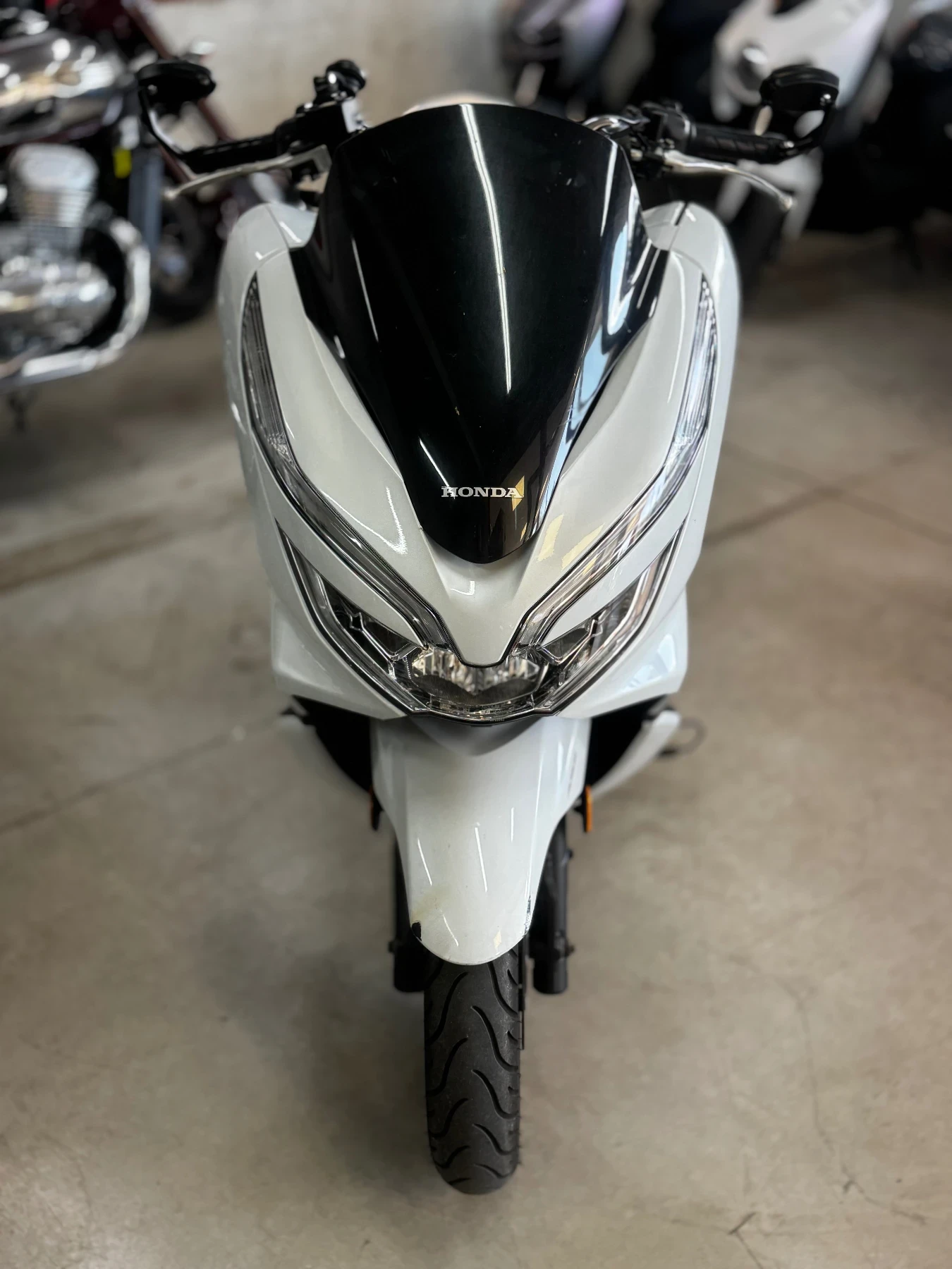 Honda Pcx 125 ABS LED, снимка 2 - Мотоциклети и мототехника - 55948667