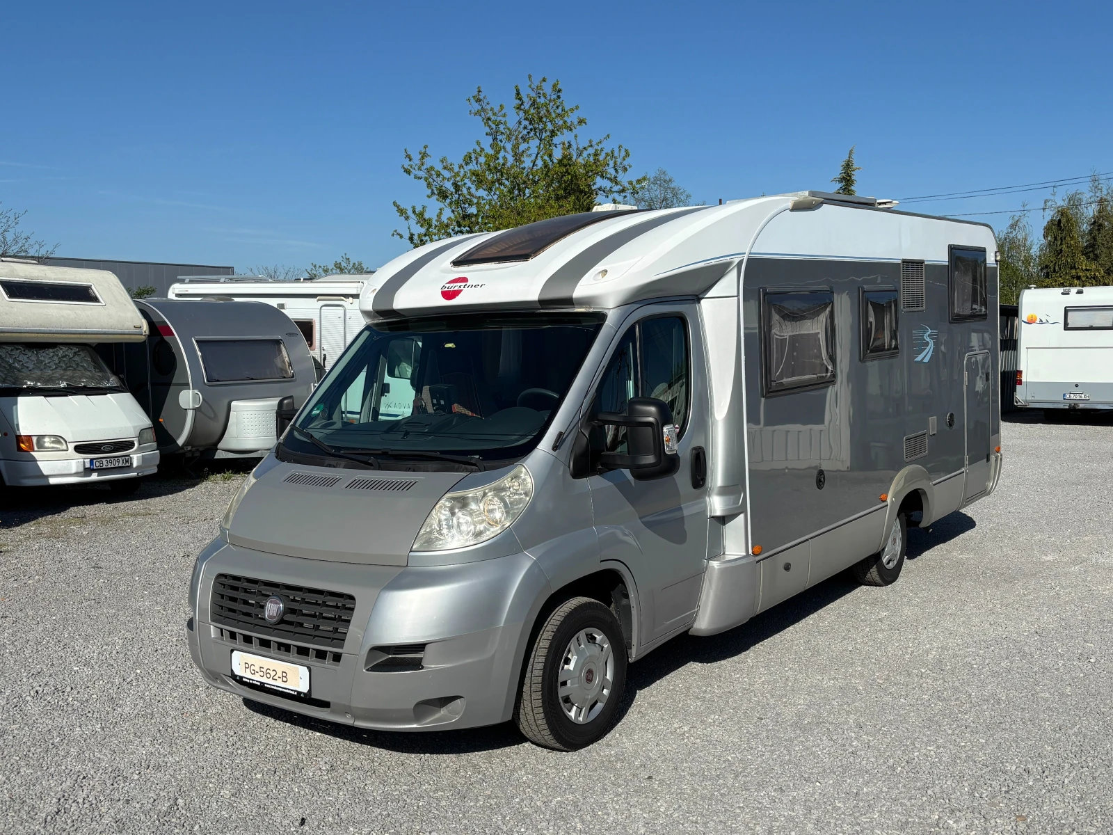 Кемпер Burstner Privilege t695