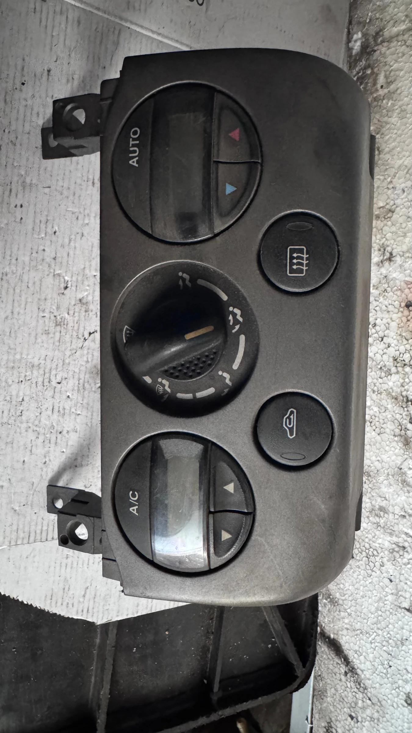   /  /  a Nissan Primera - 71510 9F600 | Mobile.bg   1