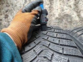 Гуми Зимни 235/60R18, снимка 3