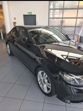 Mercedes-Benz E 220 Топ Уникат, снимка 2