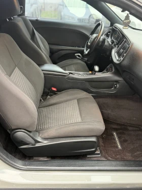 Dodge Challenger 5.7 Hemi, снимка 7