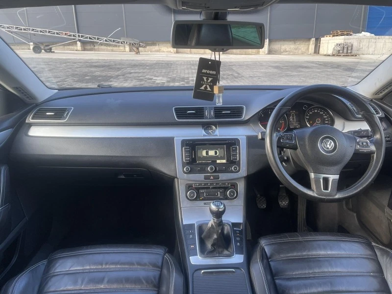 VW Passat, снимка 6 - Автомобили и джипове - 45090240