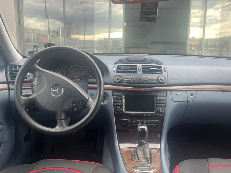 Mercedes-Benz E 320, снимка 6 - Автомобили и джипове - 47666200