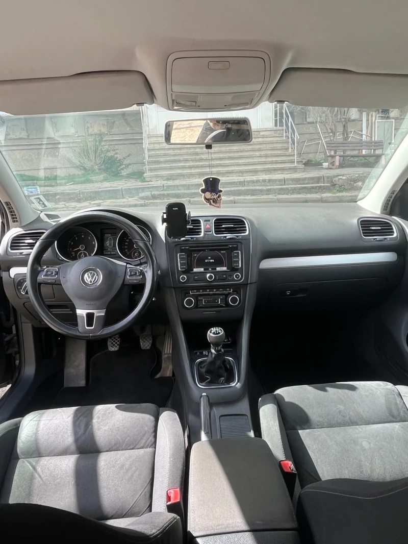 VW Golf, снимка 5 - Автомобили и джипове - 49519177