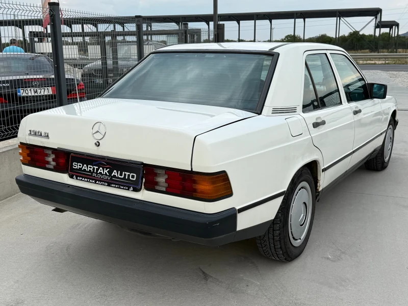 Mercedes-Benz 190 2.0D* 1985г* БЕЗ РЪЖДИ* ТЯСНАТА ЛАЙСНА* , снимка 4 - Автомобили и джипове - 51310039