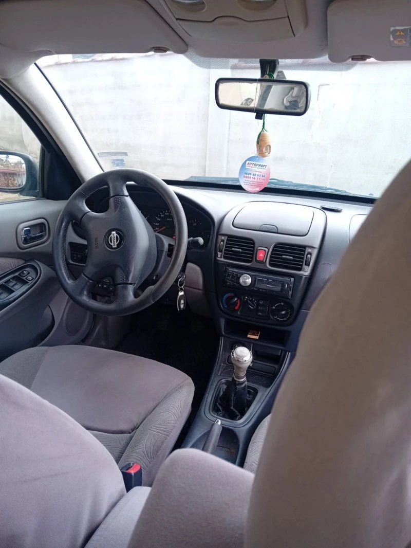 Nissan Almera 2.2, снимка 8 - Автомобили и джипове - 52546922