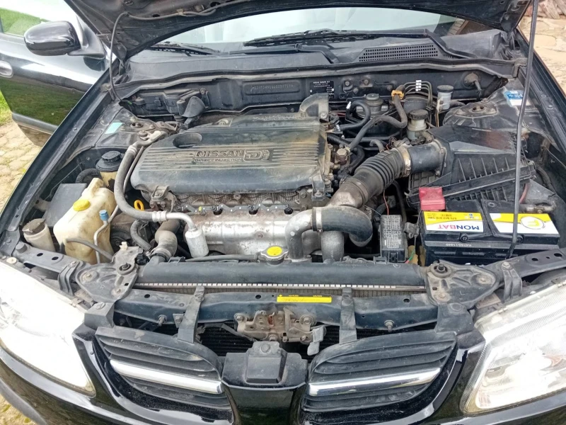 Nissan Almera 2.2, снимка 12 - Автомобили и джипове - 52546922